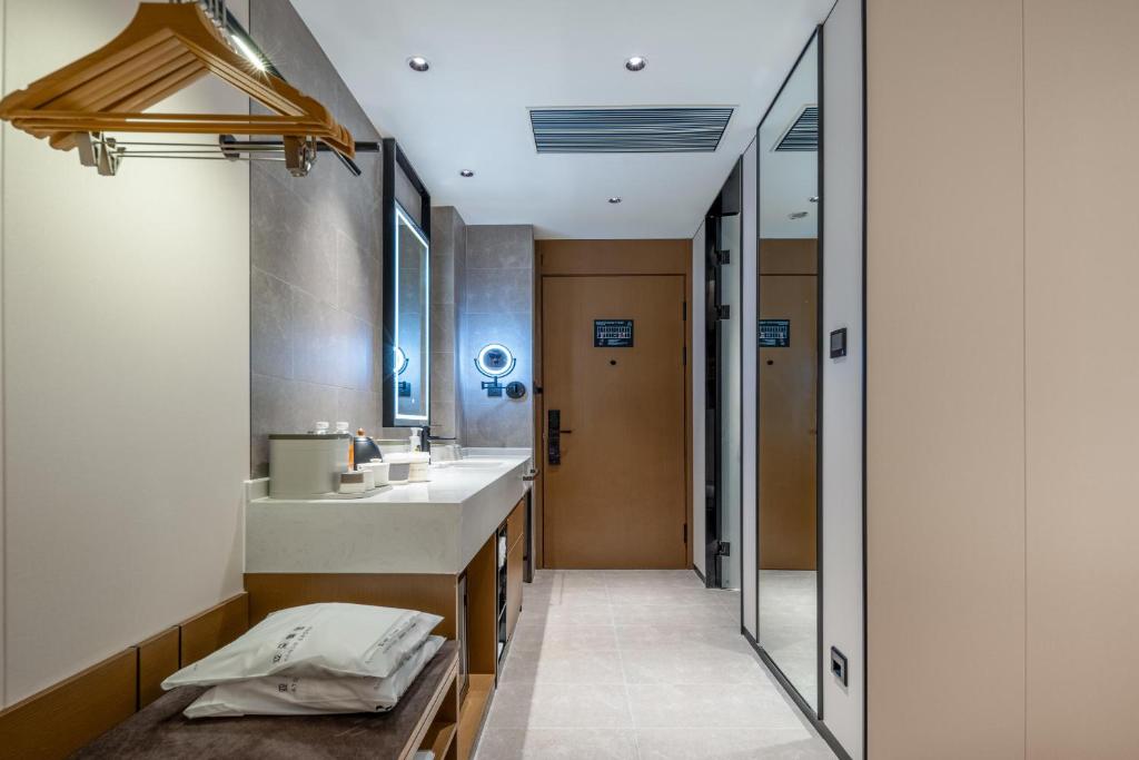 Atour Hotel Zhoushan Putuo Banshengdong Wharf photo 3