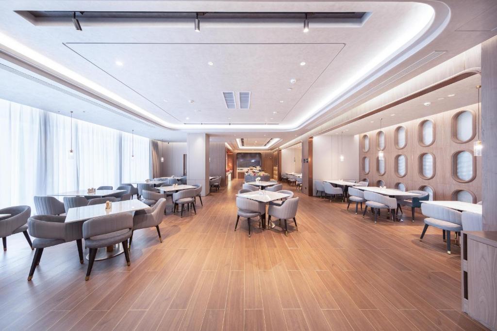 Atour Hotel Qingdao Laoshan Shilaoren Beach photo 1