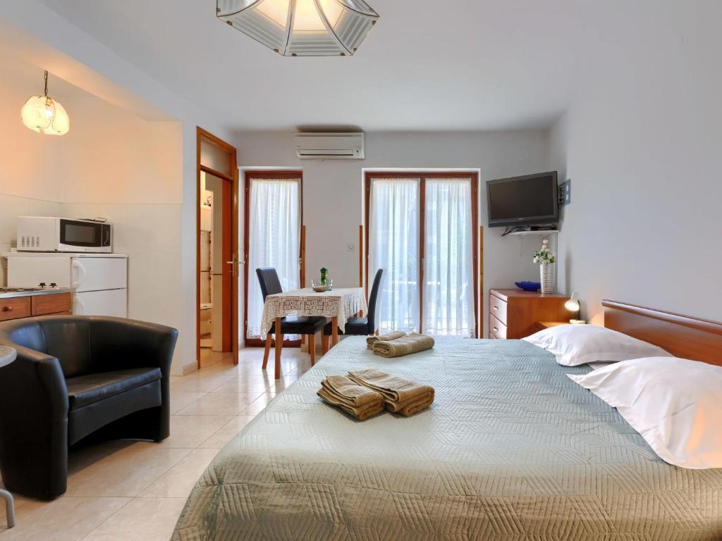 Apartment Alba - ROJ157 by Interhome