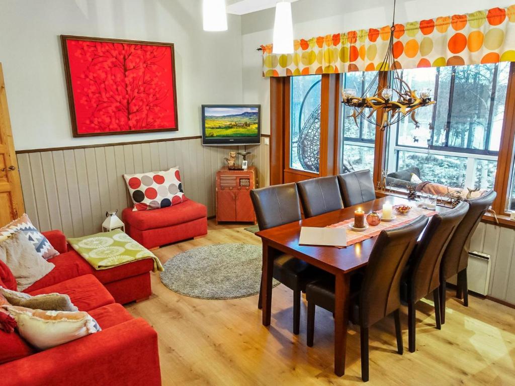 Holiday Home Äkäsjärven lomamökit 2 by Interhome photo 1