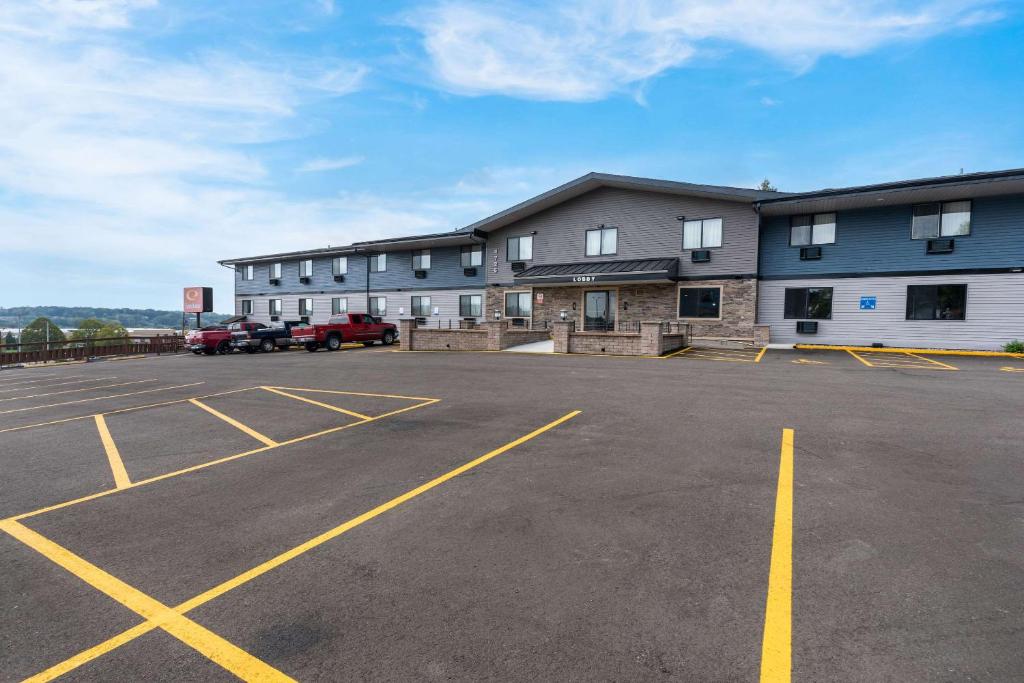 Econo Lodge Madison image