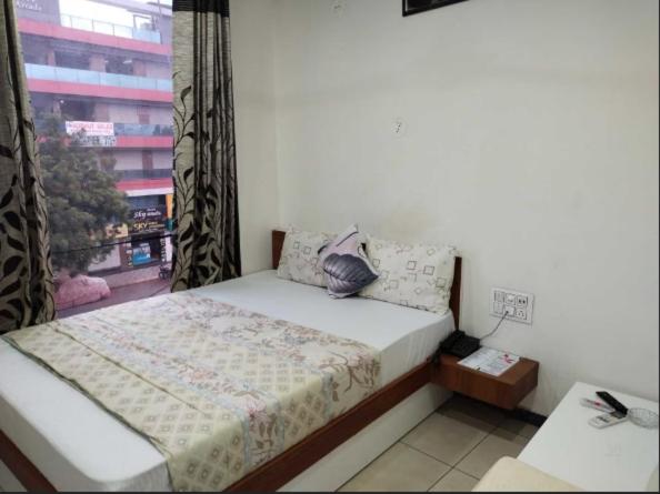 Hotel Kalyan photo 2
