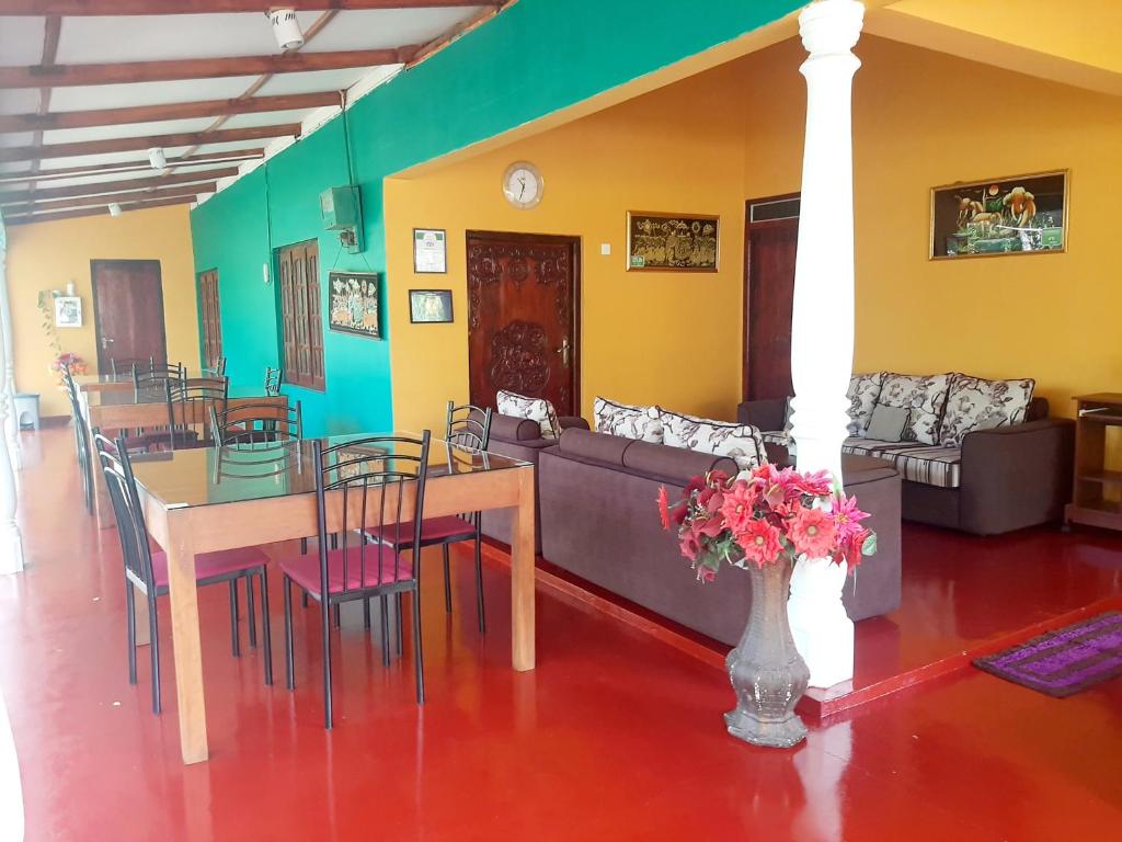 Palitha Homestay photo 1