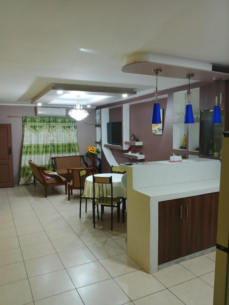 Villa Meyling, Tu Hogar en la Playa Crucita! photo 4