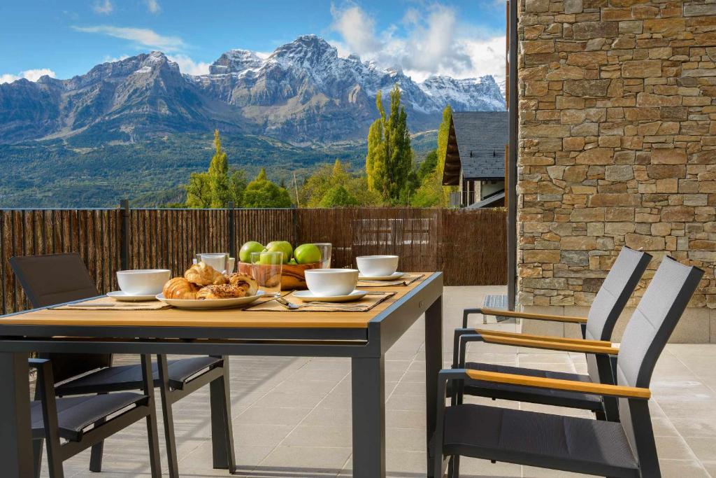 Casa O Berde terraza con vistas a Aramón Panticosa photo 1