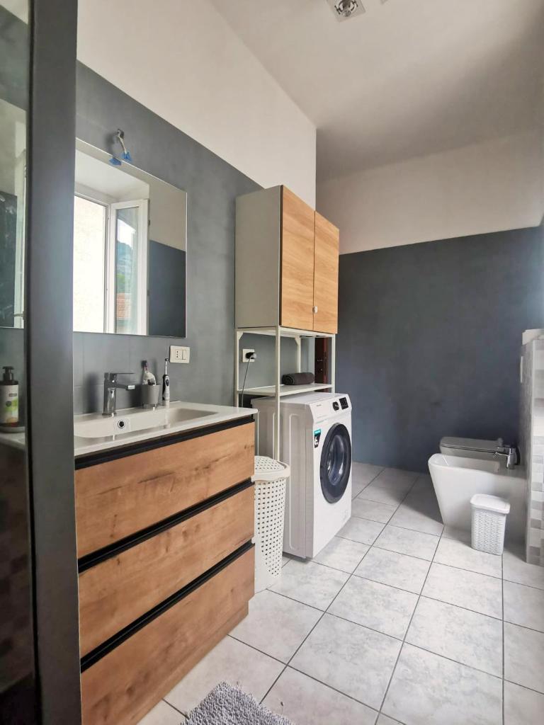 Room in shared apartment, near Lecco photo 3