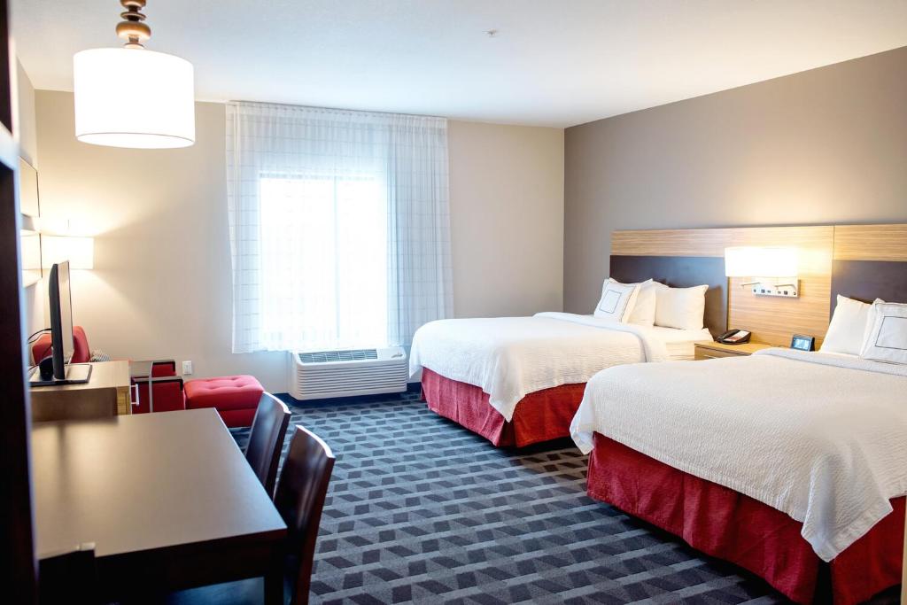 TownePlace Suites by Marriott Ames - Tap to explore photos