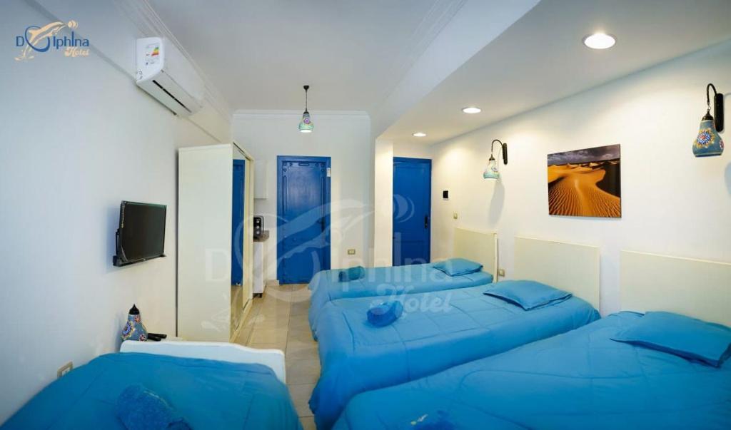 Dolphina hotel & Restaurant Room Type - Deluxe Quadruple Room