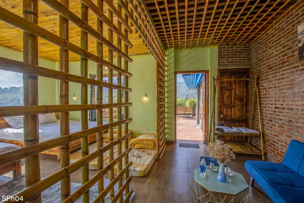 Stone Paradise Homestay