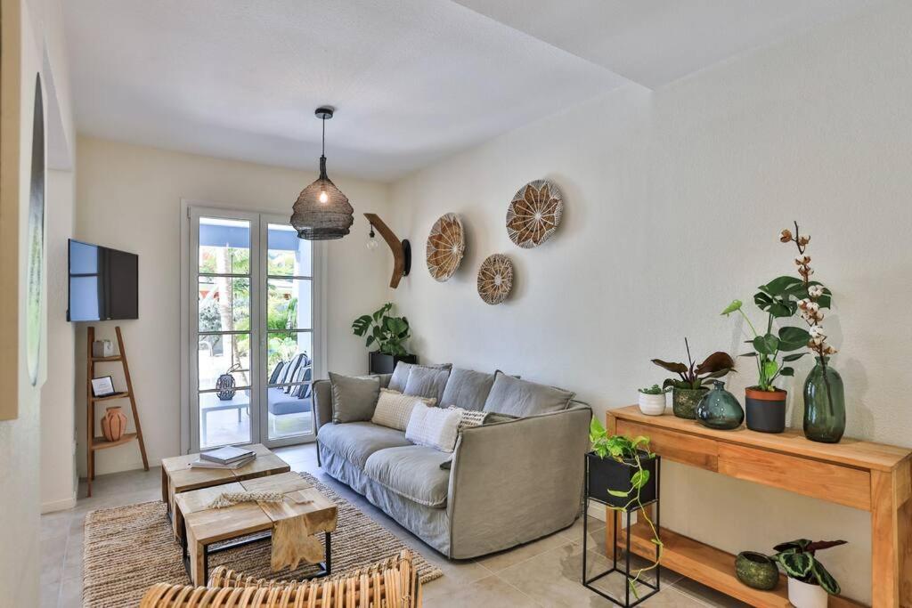 Seagrape, new 3 bedroom townhouse, private pool photo 4