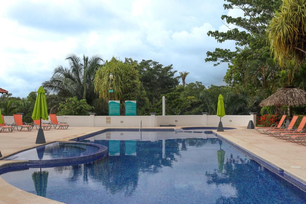 Del Pacifico Condo C7 photo 2