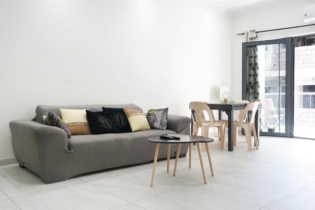 Charming 2 bdr apt, Palmarejo Grande, Praia - LCGR