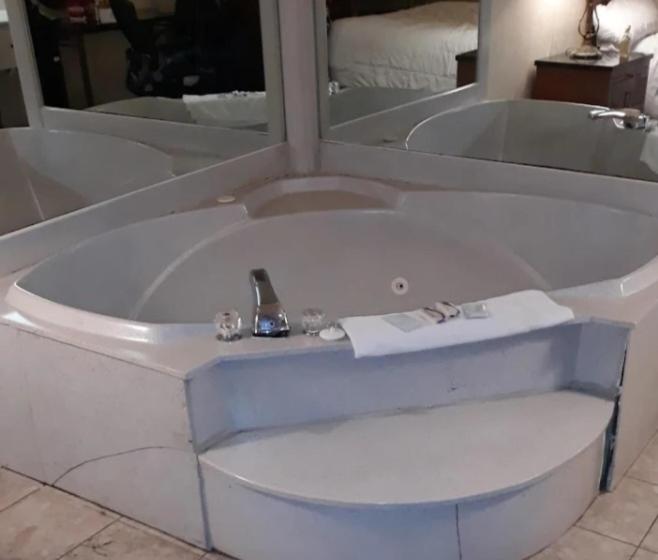 Victory Suites photo 2