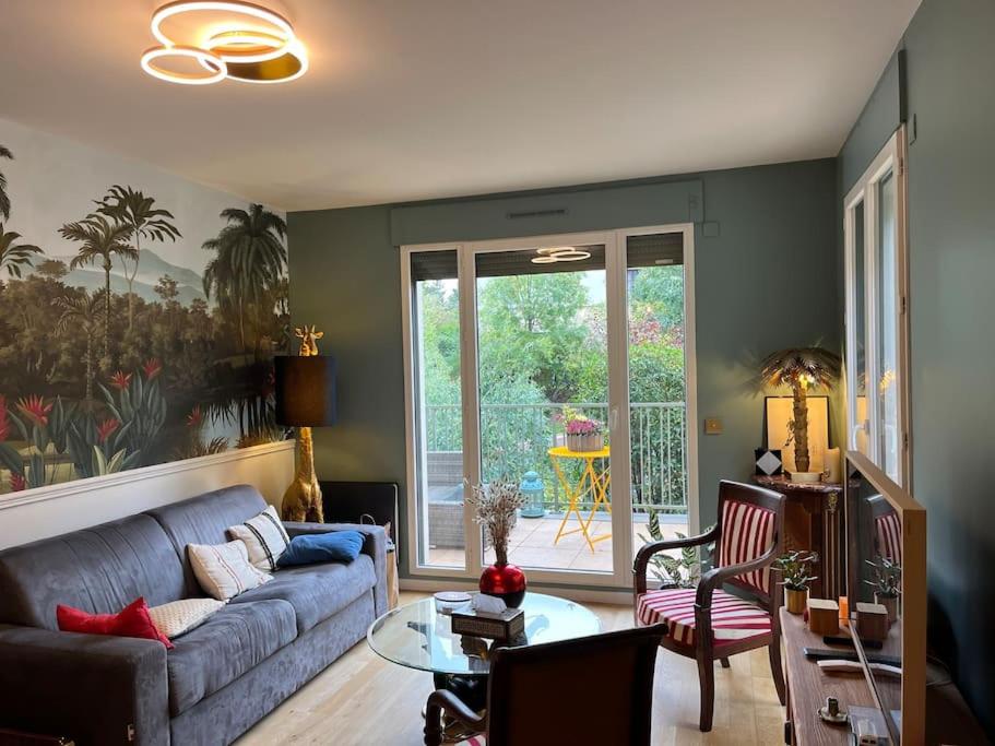 Appartement, piscine, Garches