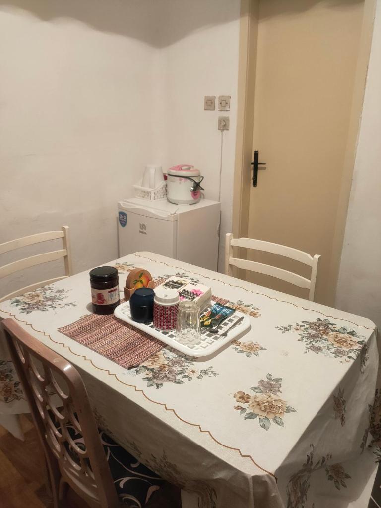 Warm and comfortable apartment photo 1