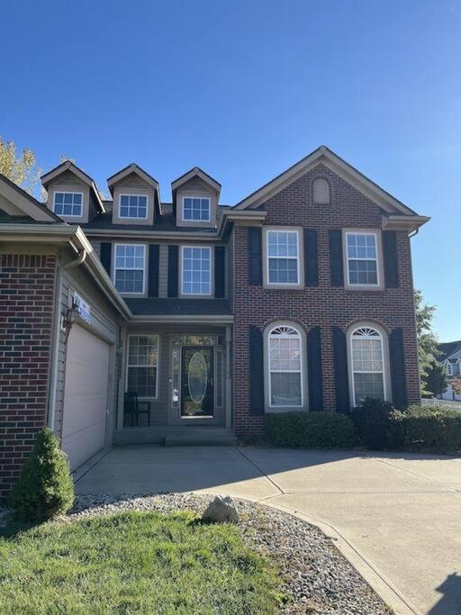 Your Suburban Retreat awaits! photo 1