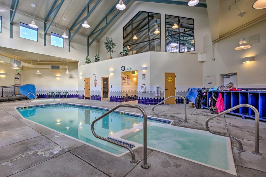 Silverthorne Condo with Community Pool and Game Room! photo 2