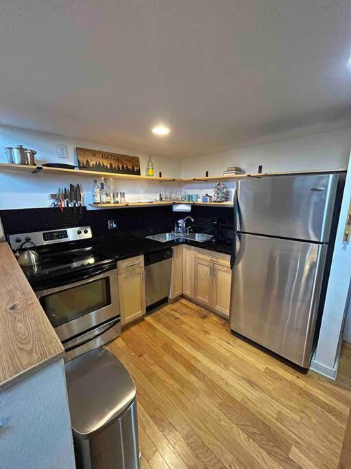 Affordable & Chic RiNo/LoDo/Dtown Loft- Walkable photo 2