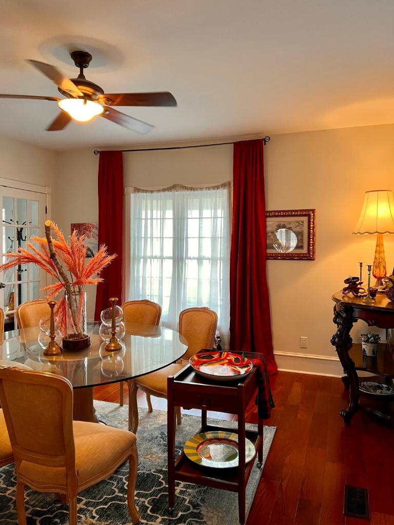 Runaway Bay Guest House photo 2