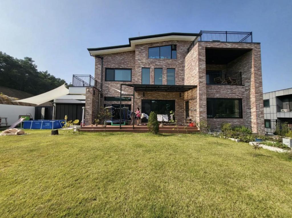 Feel House photo 1