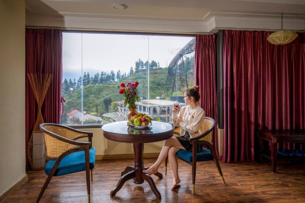 Sapa Vista Hotel - Tap to explore photos