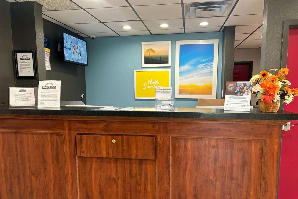 Days Inn by Wyndham Killeen Fort Hood photo 3