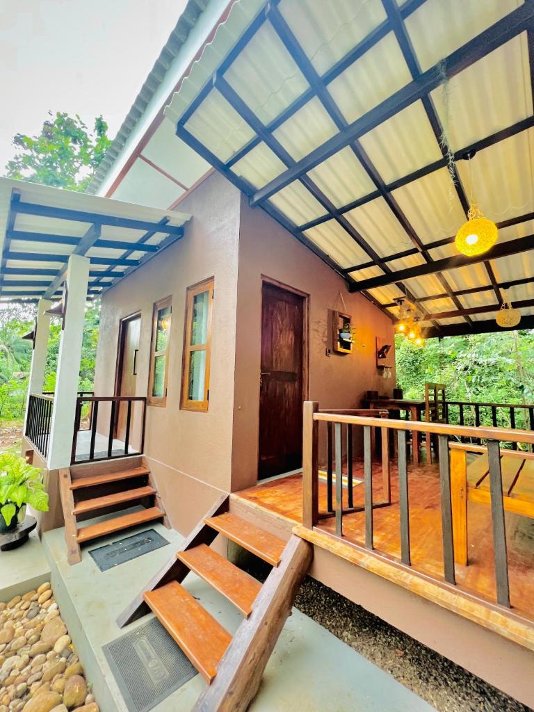 EdenHaven Cottage photo 2