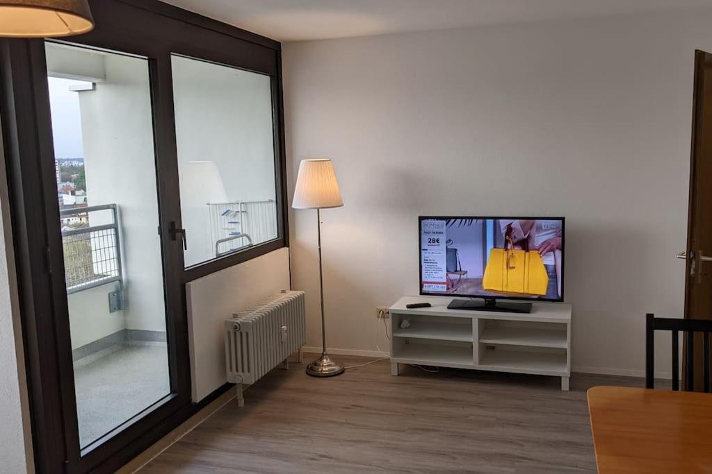 Wohnung 4 Donaucenter photo 1