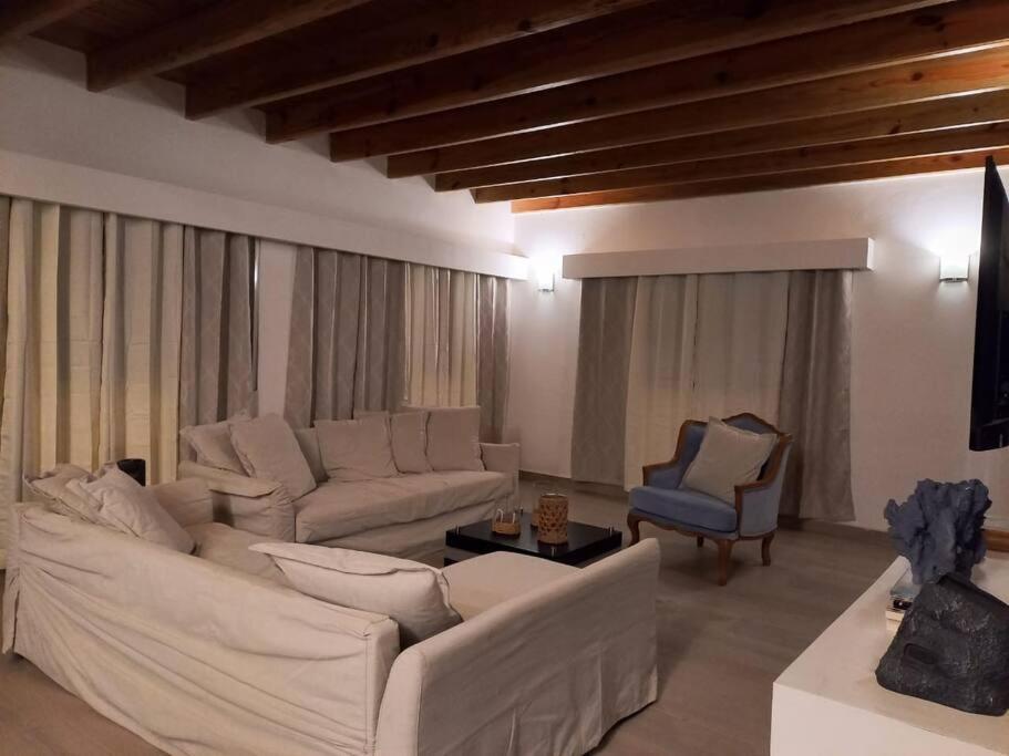 Villa Isabela Montecristi beachfront villa photo 2