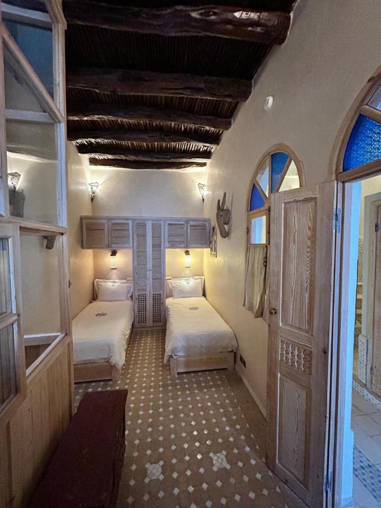 Beau riad en médina, lumineux et avec terrasse privée sur mer photo 3