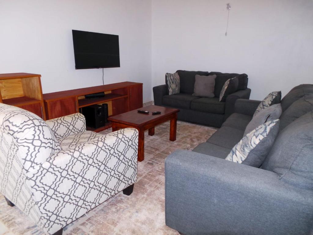 Avington Place Diani photo 4