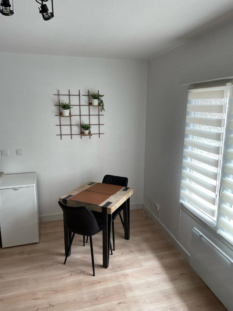 Appart avec chambre lumineux et chaleureux photo 2