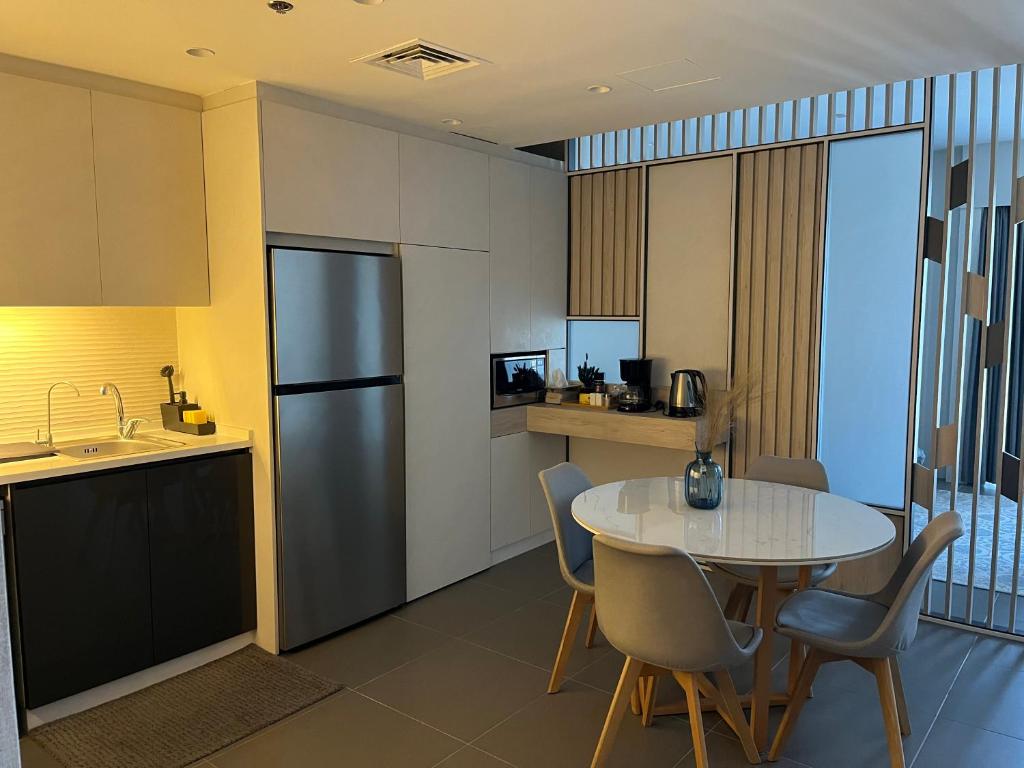 DAMAC Luxury new 1 bedroom apartment photo 2