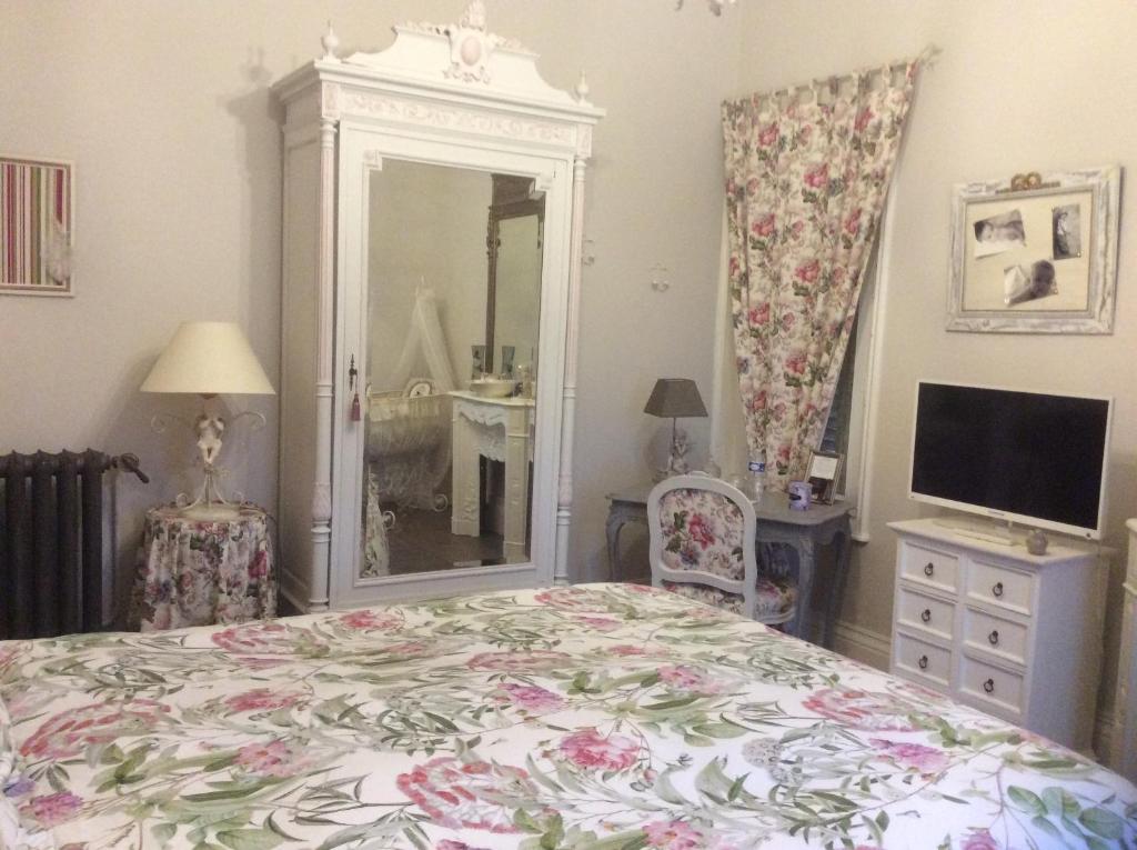 L'hostellerie du chateau photo 3
