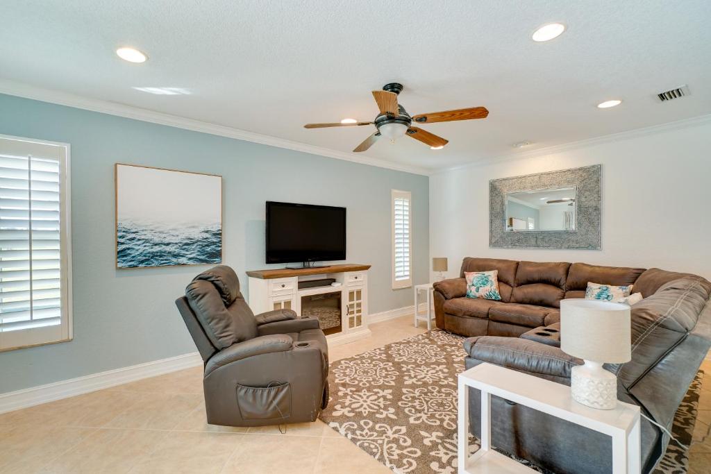 Punta Gorda Oasis with Saltwater Pool and Gas Grill! photo 2
