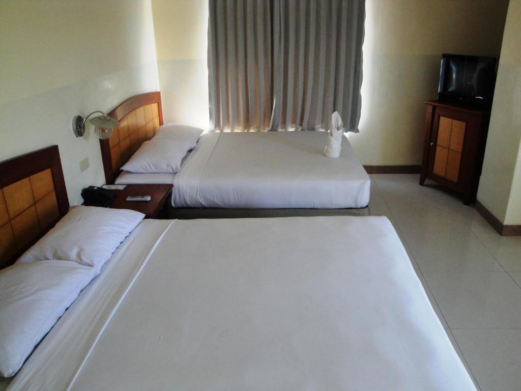 Hotel Celebes Room Type - Family Room (2 Adults + 2 Children)