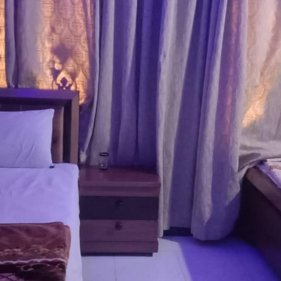 Bodla Royal Hotel photo 2