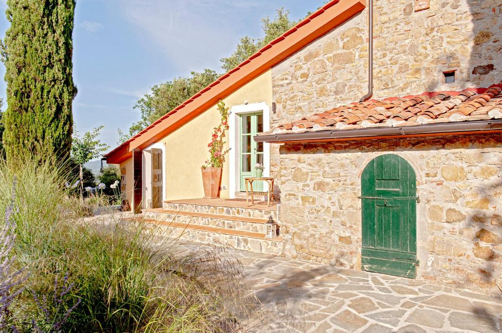 Suite matrimoniale del Podere La Gualda Vecchia, accesso a SPA con min 5 notti, immersa nel Giardino Emozionale photo 1