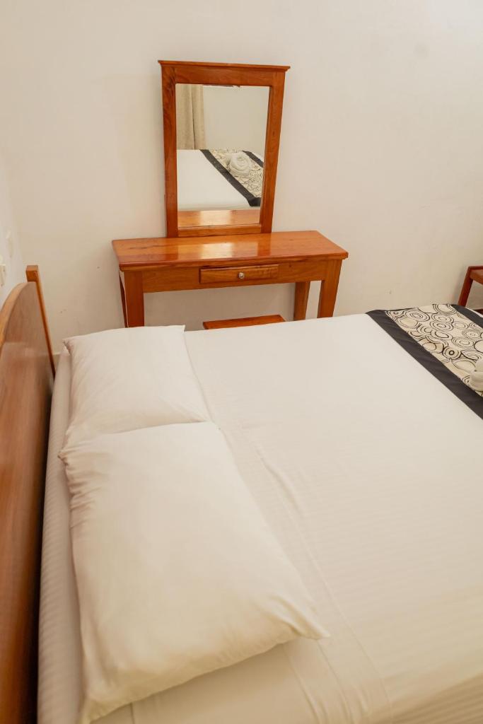 Hotel Las Palmas Cancun Centro - Tap to explore photos