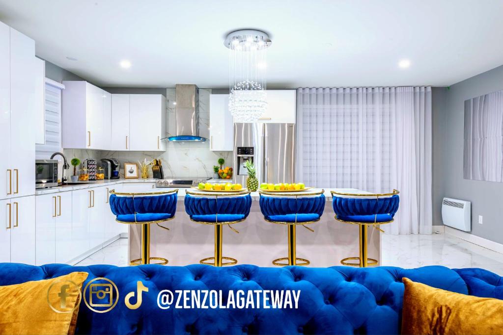 Zenzola's gateway Near Downtown photo 2
