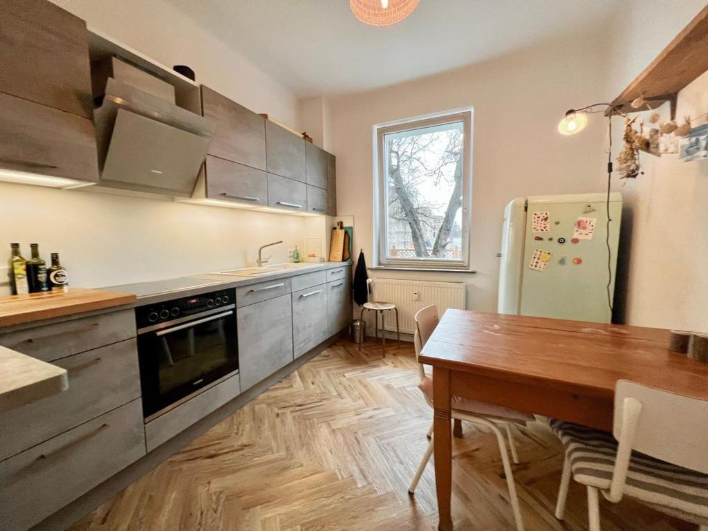 Renovated apartment I 4 rooms I Close to the fair photo 2