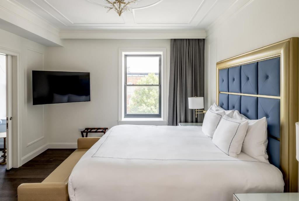The Adelphi Hotel photo 2