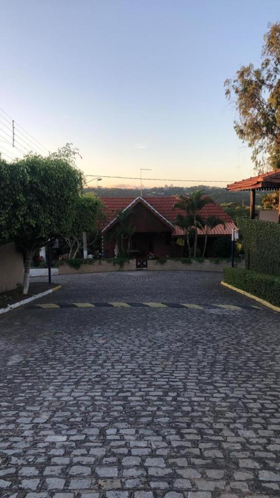 Casa 7 no Condomínio Chácara Alpina- Rua Tabajara photo 3