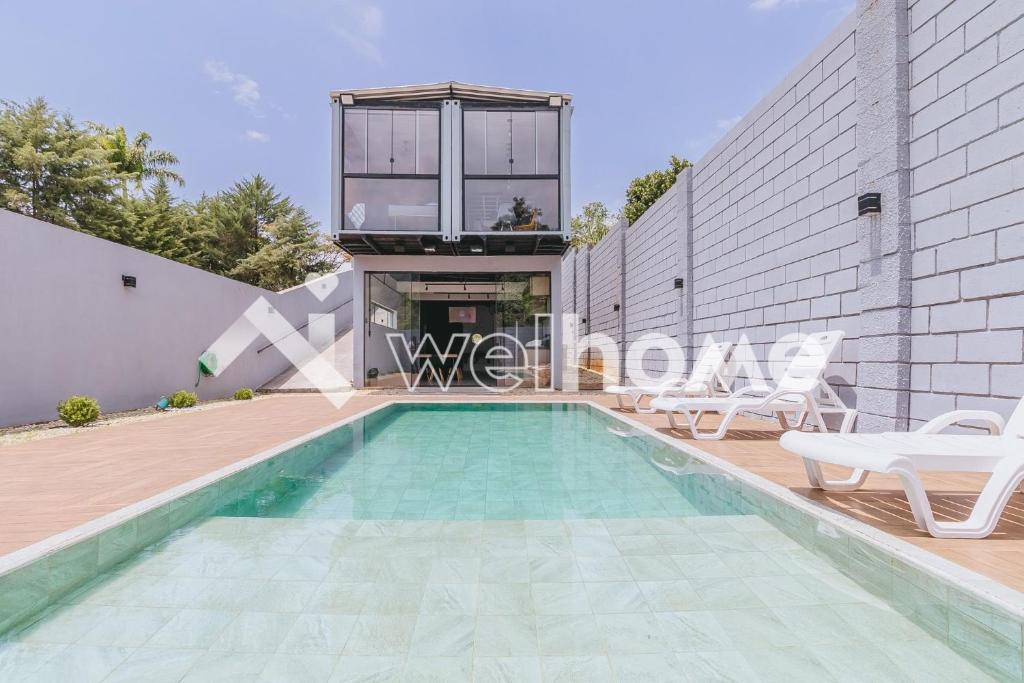 Charmosa casa container em Águas de Lindóia