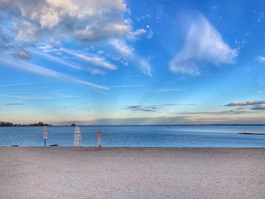 Seascape Beach Home - Shippan Point image