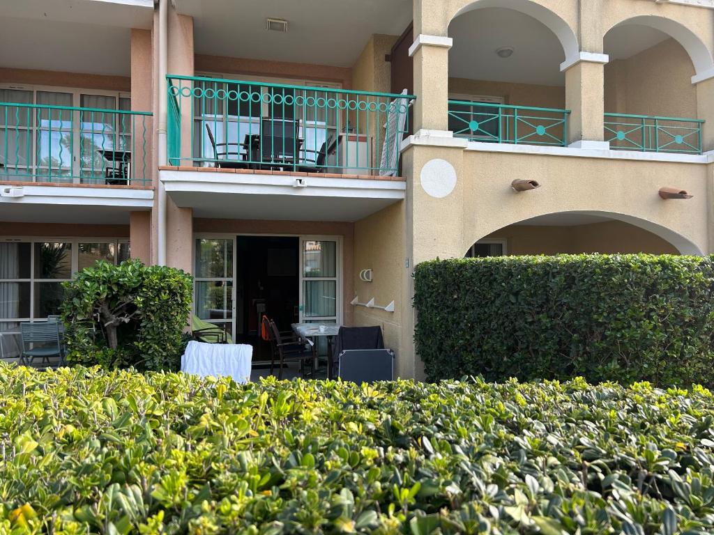 Appartement 2 pièces climatisé en rez-de-jardin Cap Esterel Agay photo 3