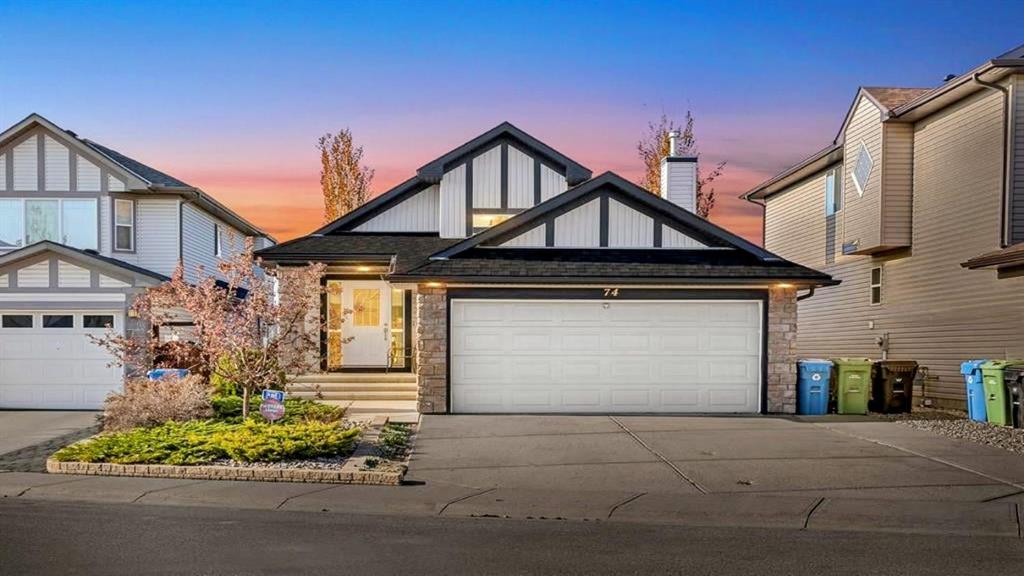 exclusive offer RARE find cozy SPACIOUS waterfront home
