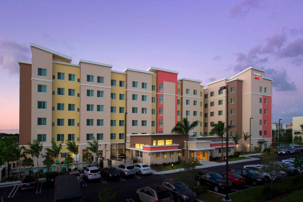 Residence Inn Miami Airport West/Doral image