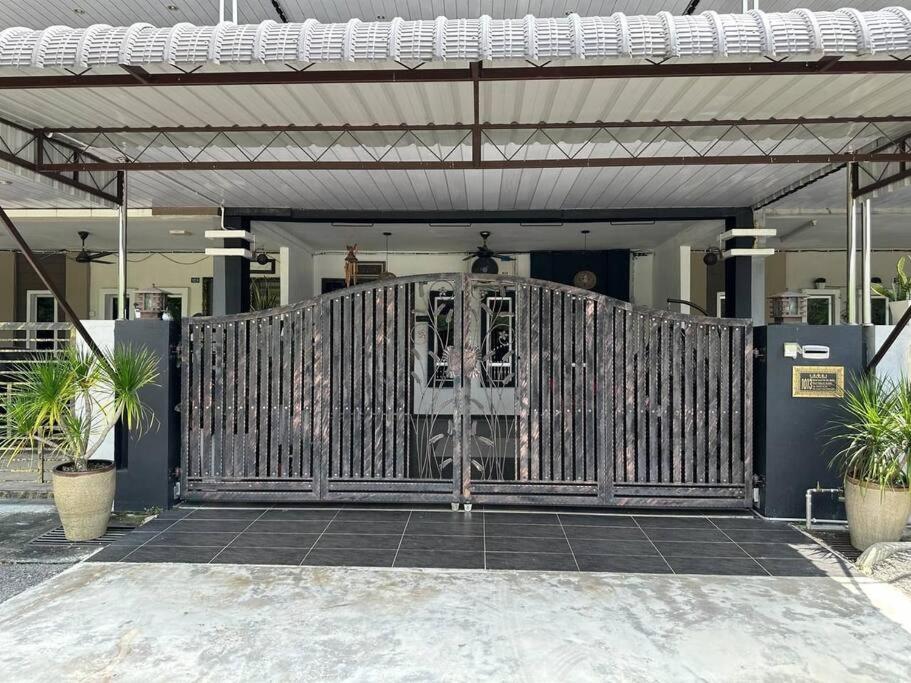Pa & Ma HomeStay Kulim 4 bilik 3 bilik air