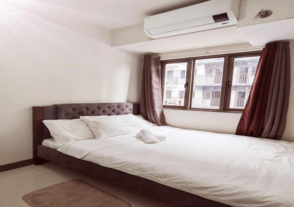 S Residences1 bedroom with balcony near MOA